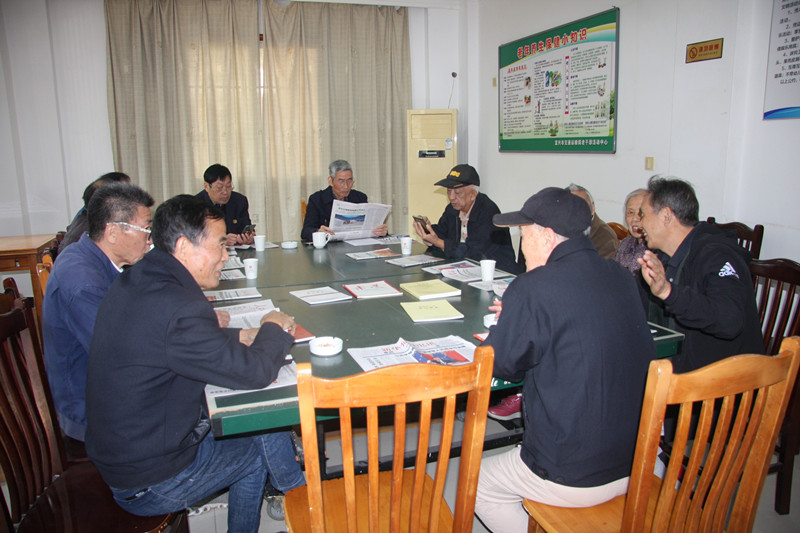 【图为】宜兴市交通运输局离退休 干部党支部举行“传承抗美援朝精神 、发挥交通五老作为”主题党日暨敬 老节活动。（宋立群摄影）.jpg