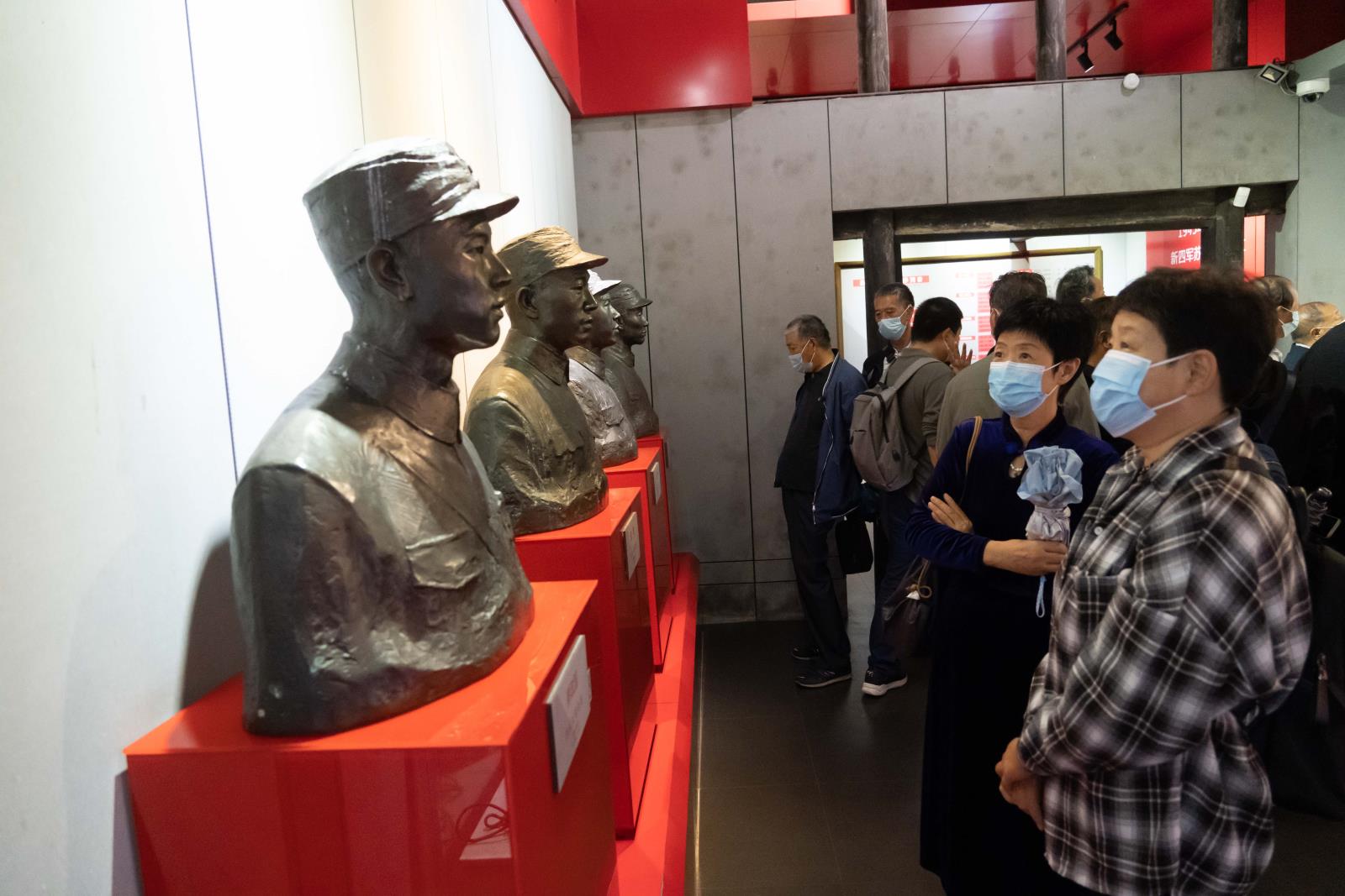 参观“新四军苏浙军区纪念馆”.jpg